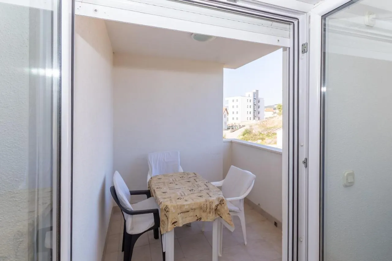 Maja Apartment Okrug Gornji
